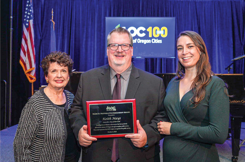 EWS’ Keith Mays Receives Mark Hatfield Award